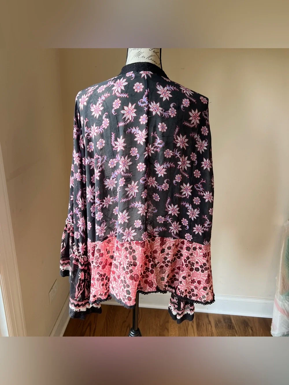 NEW Free People Lola Mixed Print Kimono Black Floral Sz M